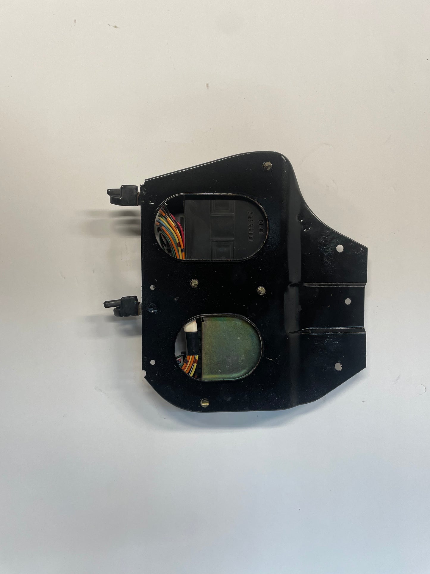 1984-1986 Nissan 300ZX Z31 2+0 Theft and Locking Control Module 28591 01P50